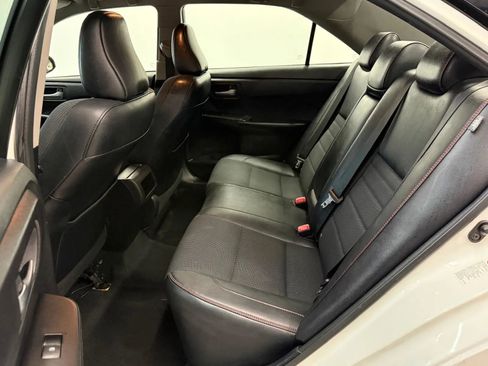Used 2017 Toyota Camry SE FWD image 24