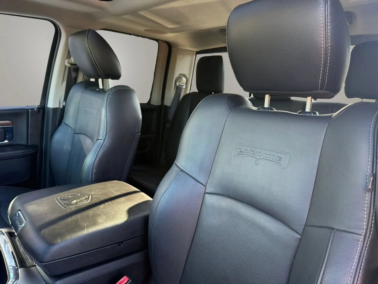 Used 2016 RAM 1500 Laramie w/ Convenience Group AWD/4WD image 15