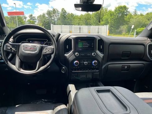 Used 2021 GMC Sierra 1500 AT4 w/ Technology Package AWD/4WD image 15