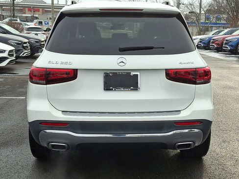 Certified 2022 Mercedes-Benz GLB 250 4MATIC image 5
