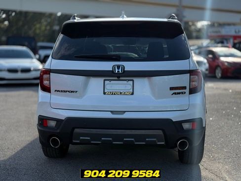 Used 2022 Honda Passport TrailSport image 3