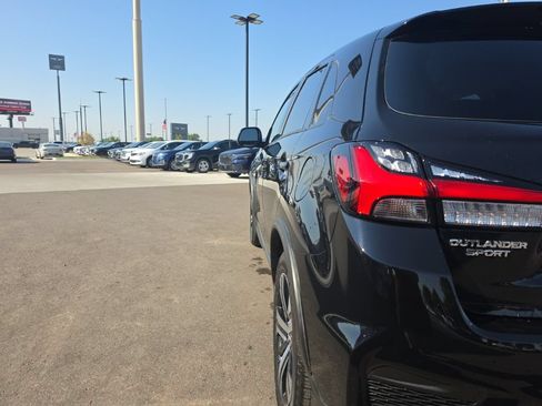 Used 2026 Mitsubishi Outlander Sport LE AWD/4WD image 8