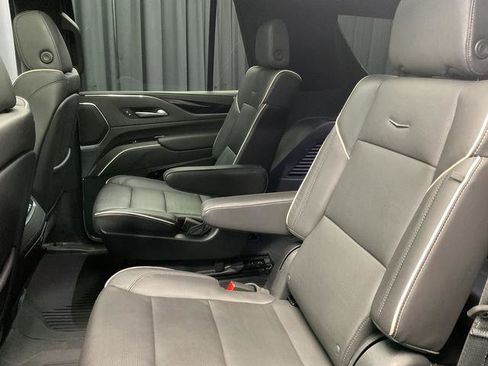 Used 2023 Cadillac Escalade Sport w/ LPO, ONYX Package image 6