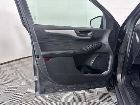 Certified 2022 Ford Escape SE w/ Cold Weather Package image 27