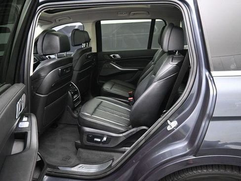 Used 2019 BMW X7 xDrive40i w/ Dynamic Handling Package image 34
