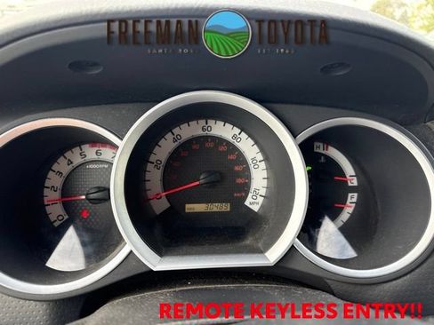 Used 2015 Toyota Tacoma PreRunner w/ TRD Sport Package RWD image 8
