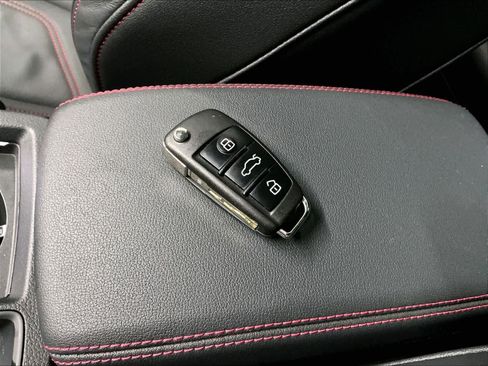 Certified 2025 Audi Q3 2.0T Premium Plus w/ Premium Plus Package image 14