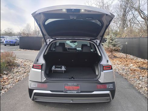New 2025 Hyundai Ioniq 5 SEL image 16