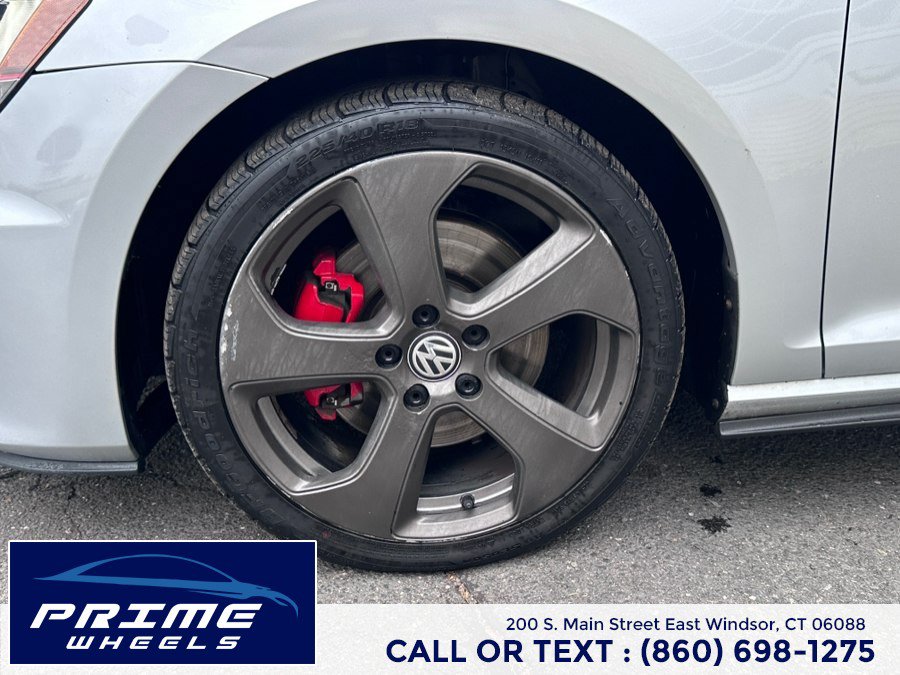 Used 2015 Volkswagen GTI SE w/ Lighting Package (SEL) FWD image 23