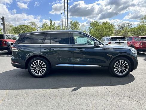 Certified 2024 Lincoln Aviator Reserve w/ Elements Package Plus AWD/4WD image 4