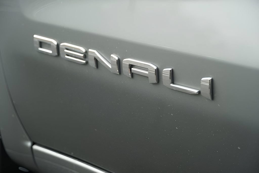 New 2026 GMC Sierra 1500 Denali AWD/4WD image 9