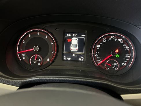 Used 2022 Volkswagen Passat 2.0T SE image 15