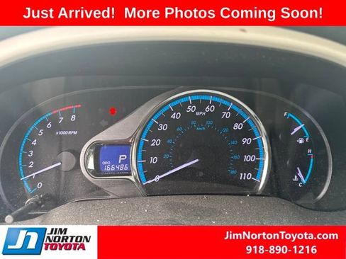 Used 2011 Toyota Sienna XLE FWD image 11