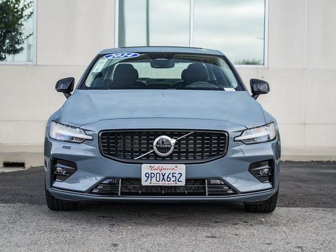 Used 2024 Volvo S60 B5 Core image 2