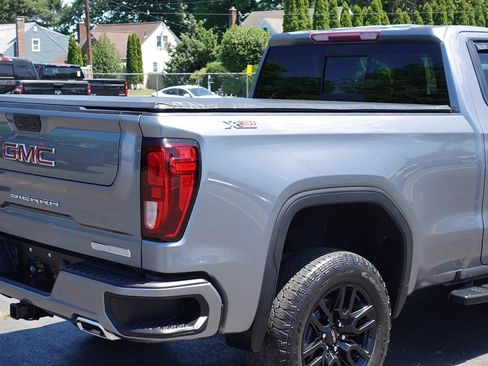 Used 2022 GMC Sierra 1500 Elevation w/ Preferred Package AWD/4WD image 11