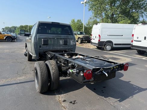 New 2026 RAM 3500 Tradesman AWD/4WD image 6