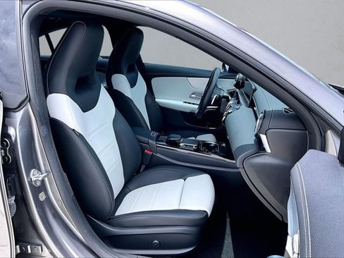 Certified 2023 Mercedes-Benz CLA 250 image 9