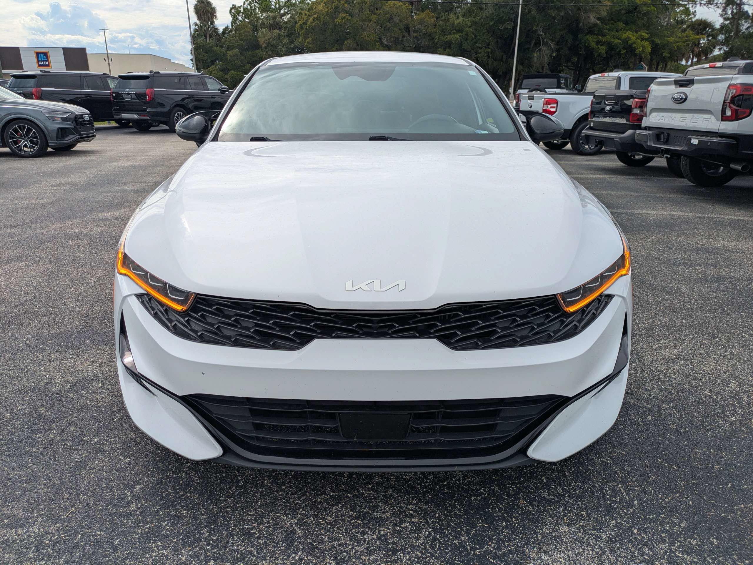 Used 2023 Kia K5 GT-Line w/ GT-Line Premium Package FWD image 9