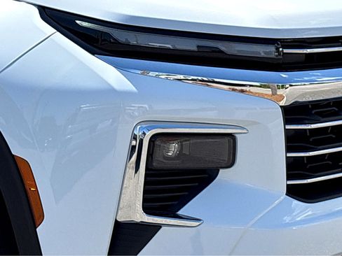 New 2026 Chevrolet Traverse LT w/ Sun and Wheel Package FWD image 20