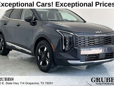 Used 2026 Kia Sportage LX image 1