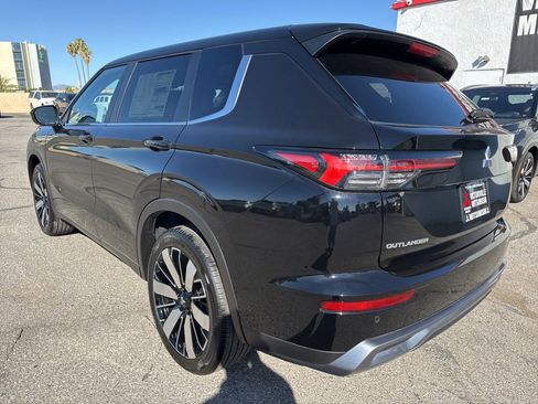 New 2025 Mitsubishi Outlander SE FWD image 6