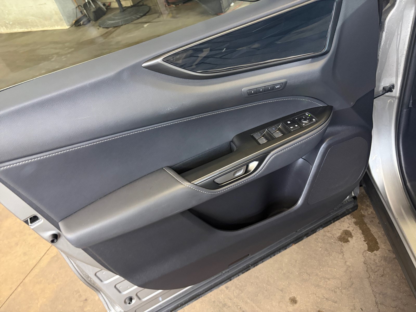 Used 2026 Lexus NX 350h AWD w/ Accessory Package (2T) image 13