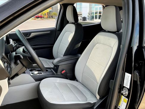 Used 2024 Ford Escape Active image 8