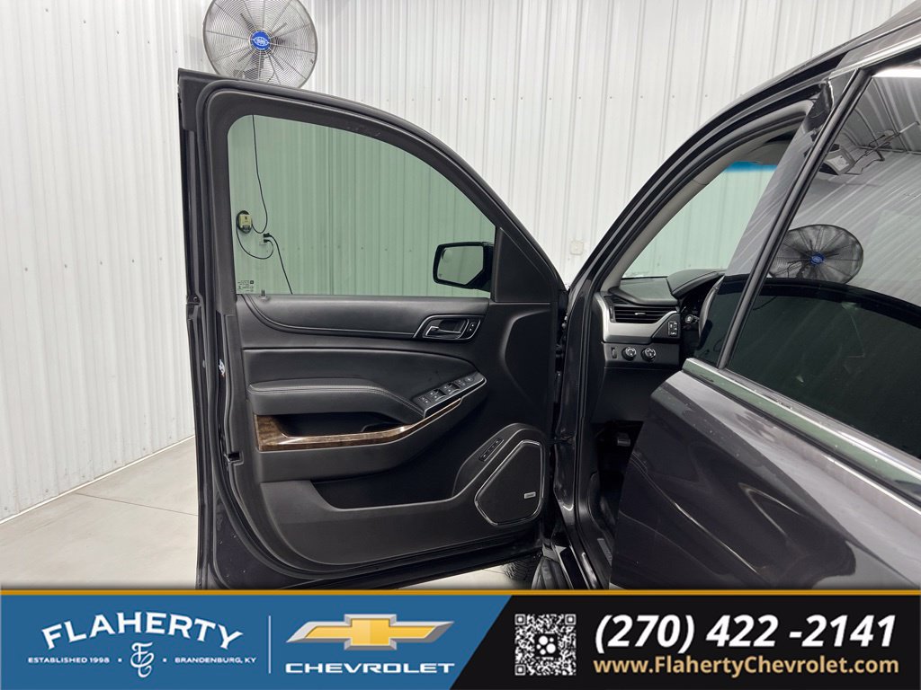 Used 2016 Chevrolet Suburban LT AWD/4WD image 8