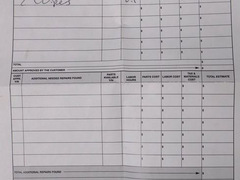 Used 2024 Chevrolet Equinox LT w/ LPO, Floor Liner Package image 4