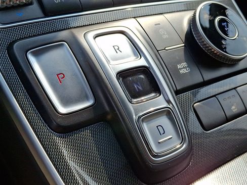 Used 2022 Hyundai Santa Fe SEL w/ Convenience + Premium Package AWD/4WD image 16