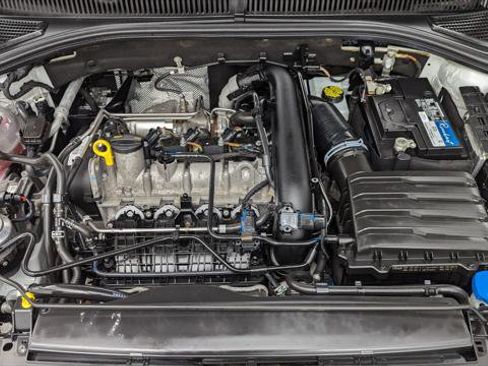 Used 2021 Volkswagen Jetta SE image 30