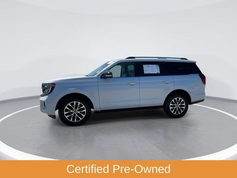 Certified 2025 Ford Expedition Platinum AWD/4WD image 4