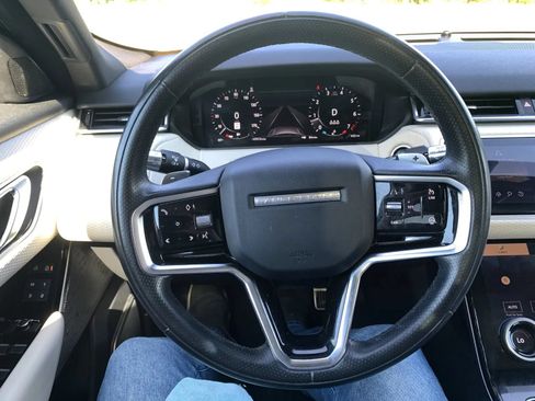 Used 2021 Land Rover Range Rover Velar R-Dynamic S AWD/4WD image 16