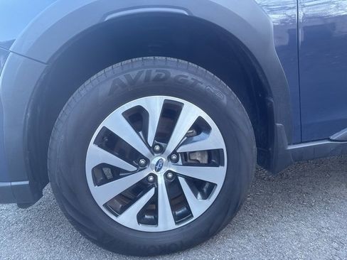 Used 2023 Subaru Outback Premium image 7