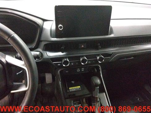 Used 2025 Honda CR-V Sport-L image 11