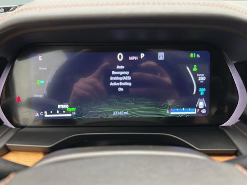 Used 2023 Jeep Grand Cherokee Summit AWD/4WD image 18