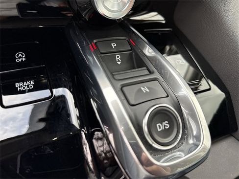 Used 2022 Acura MDX FWD image 19