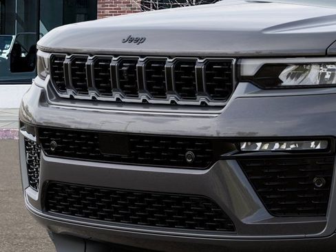 New 2026 Jeep Grand Cherokee L Summit AWD/4WD image 11