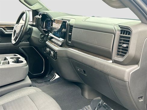 Used 2022 Chevrolet Silverado 1500 LT image 27