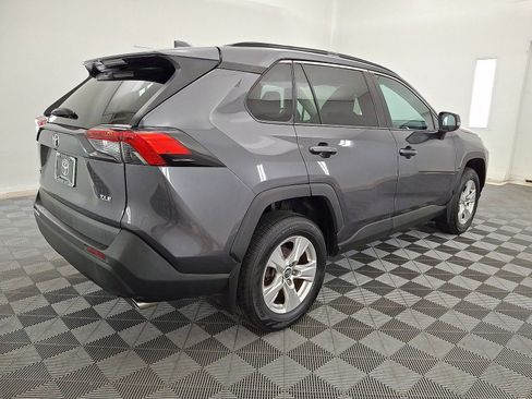 Certified 2020 Toyota RAV4 XLE w/ Convenience Package AWD/4WD image 16