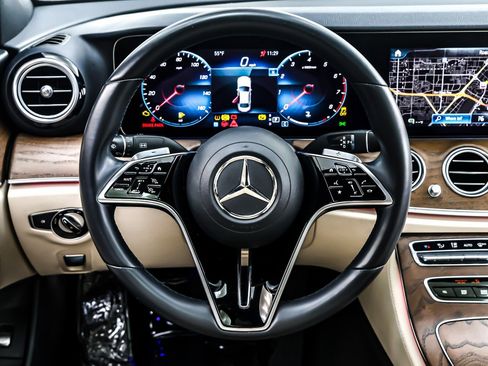 Used 2022 Mercedes-Benz E 350 Sedan w/ AMG Line Exterior image 19