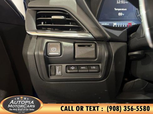 Used 2022 Cadillac CT4 V RWD image 29