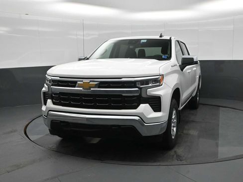 Used 2023 Chevrolet Silverado 1500 LT w/ Work Truck Package image 5
