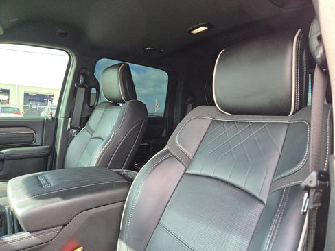 Used 2026 RAM 2500 Limited AWD/4WD image 9