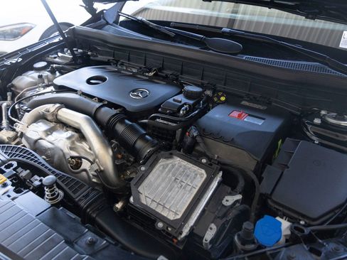 Used 2026 Mercedes-Benz GLB 250 image 30