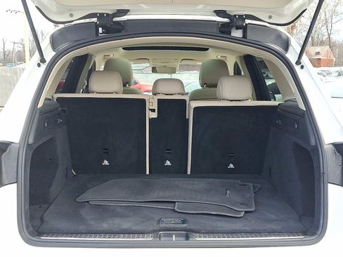 Used 2020 Mercedes-Benz GLC 300 4MATIC image 27