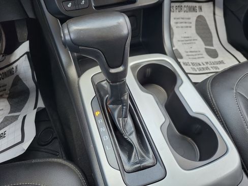 Used 2019 Chevrolet Colorado LT w/ Redline Special Edition image 28