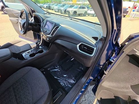 Used 2023 Chevrolet Equinox LT AWD/4WD image 29