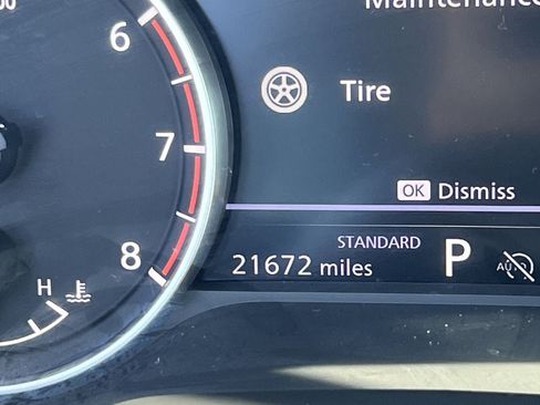 Used 2024 Nissan Rogue SV w/ SV Premium Package FWD image 8