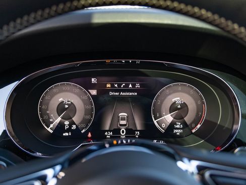 Used 2021 Bentley Bentayga Speed AWD/4WD image 7